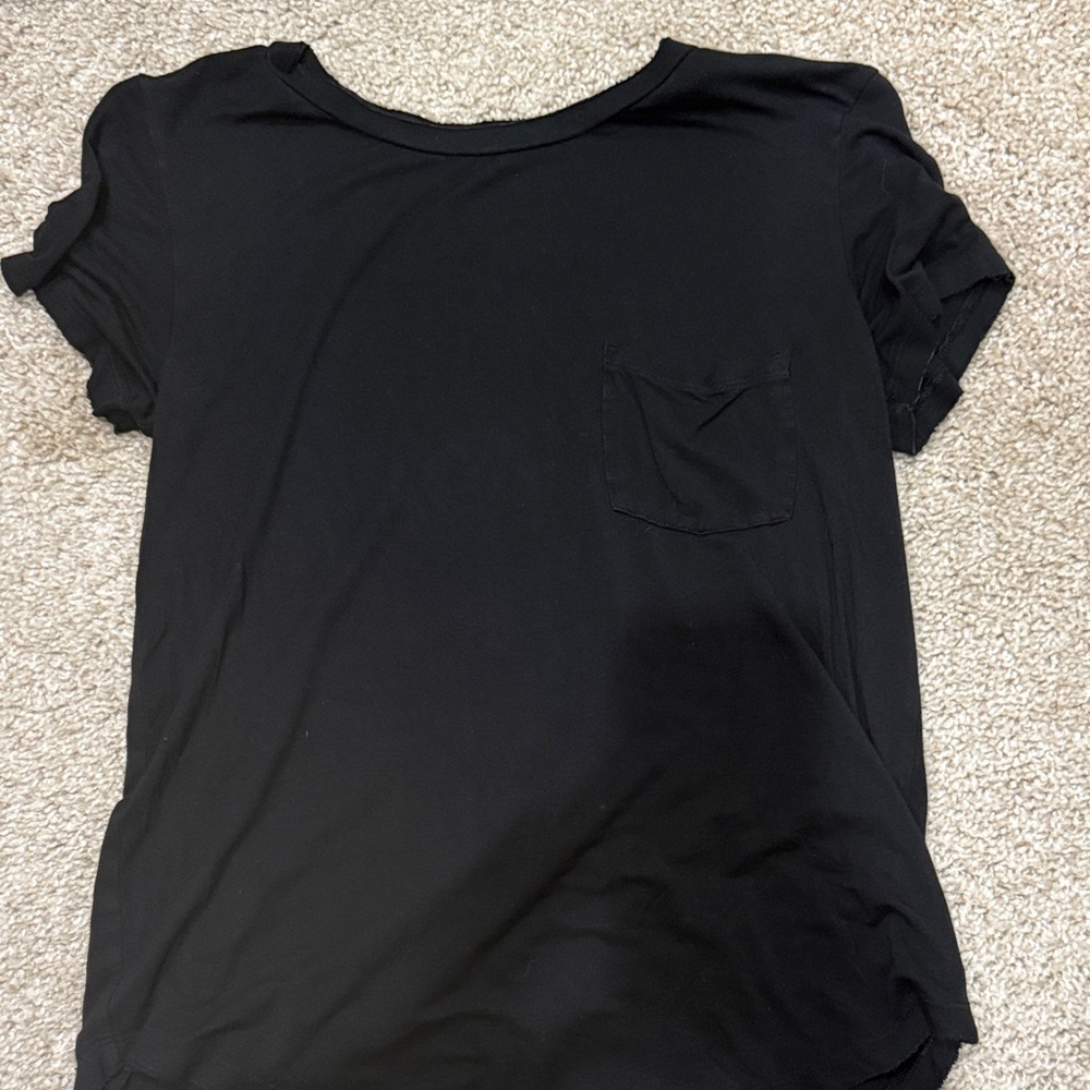 American Eagle Outfitters Black Short Sleeve Tee